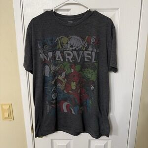 Marvel T-Shirt Size Men's XL Gray Avengers Cotton/Poly Blend